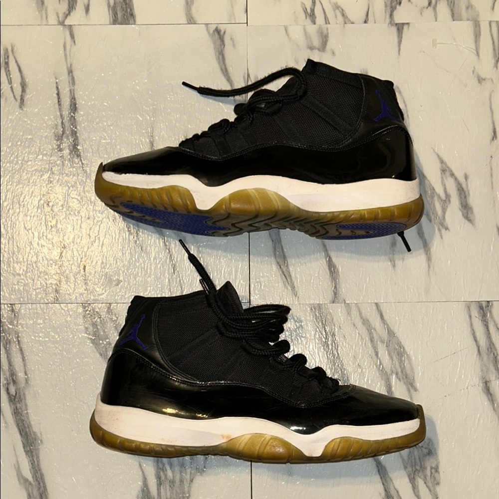 Jordan 11 space Jam 2016 size 13